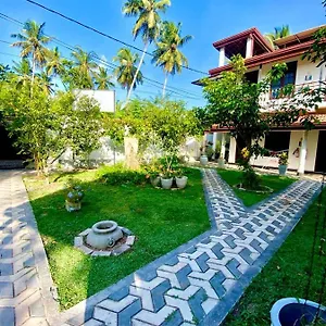  Resort Dinu Lanka