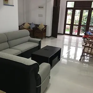 Privatunterkunft Bosadi, Katunayaka